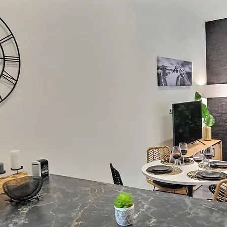 Apartment Black&white Home-by So'serenityhome-balcon-parking Cluses